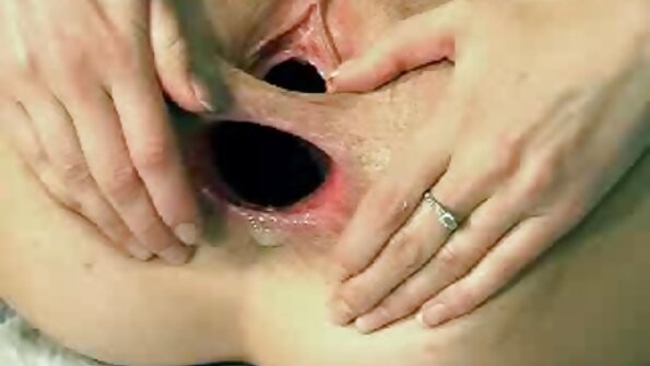 Kimmy Granger pokaż filmy erotyczne spielt in einer Power Rangers-Porno-Parodie die Hauptrolle